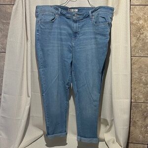Signature by Levi Strauss Light Blue Ankle Jeans